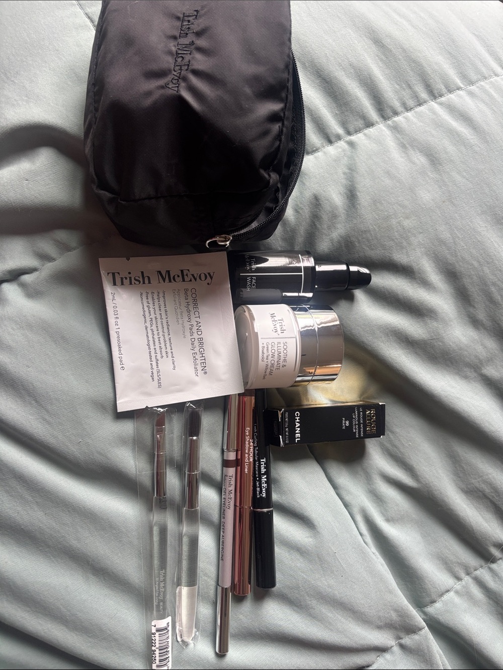 Trish McEvoy Makeup Kit with Chanel lipstick— new!